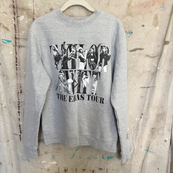 Taylor Swift Official The Eras Tour Crewneck Sweatshirt - Picture 1 of 3